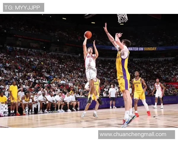 火箭队探花秀持续高光表现，防守与篮板进步显著，控卫轮转助力球队连胜